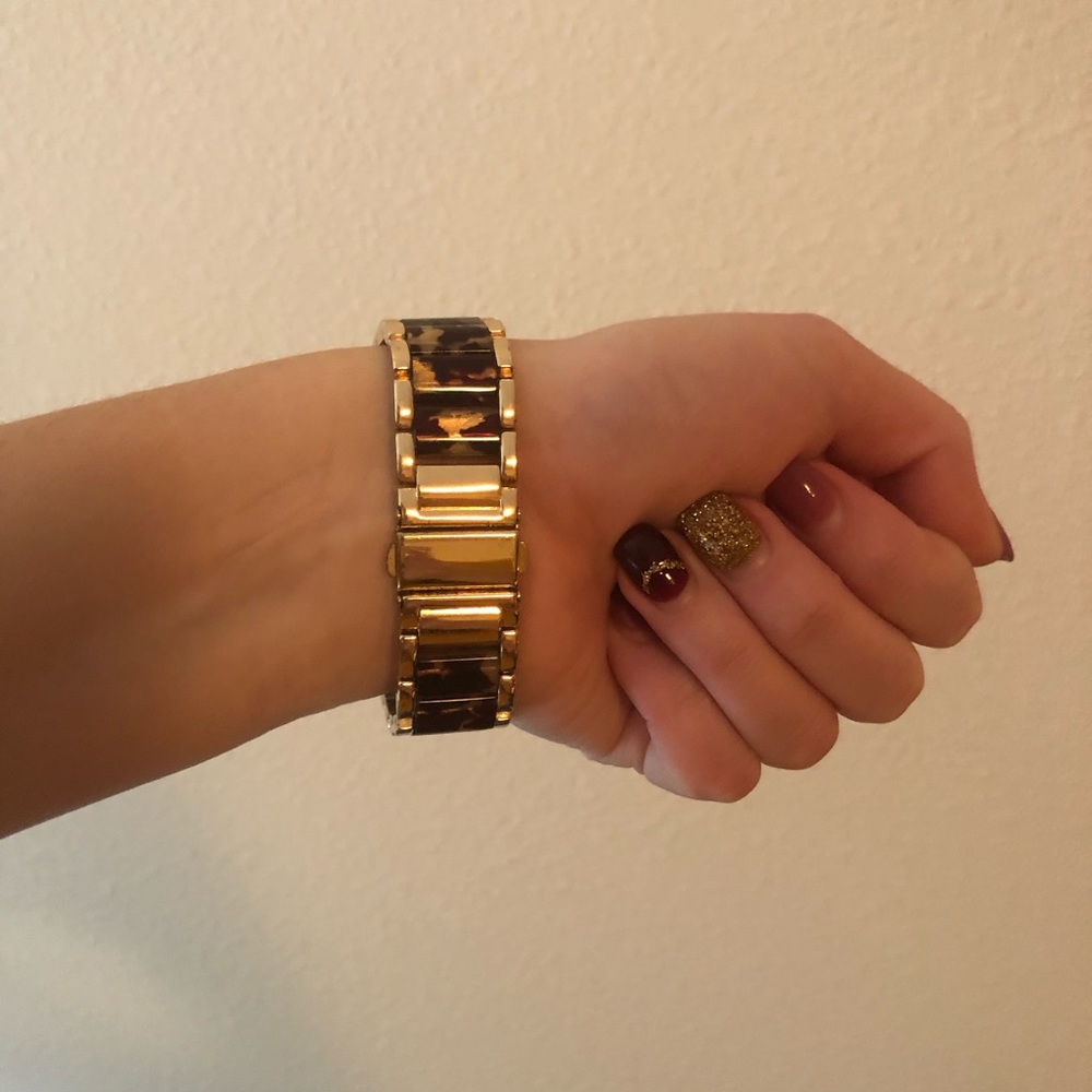 Watch - Picture 4 of 6